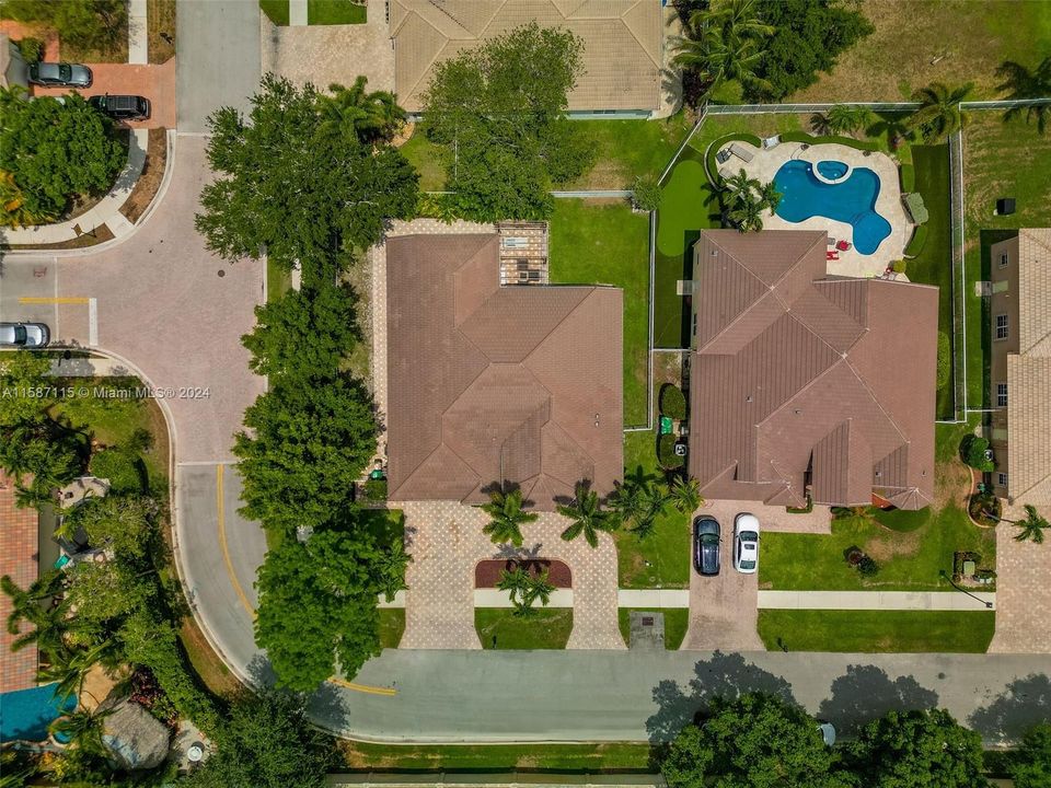 Recently Sold: $1,175,000 (4 beds, 4 baths, 2948 Square Feet)