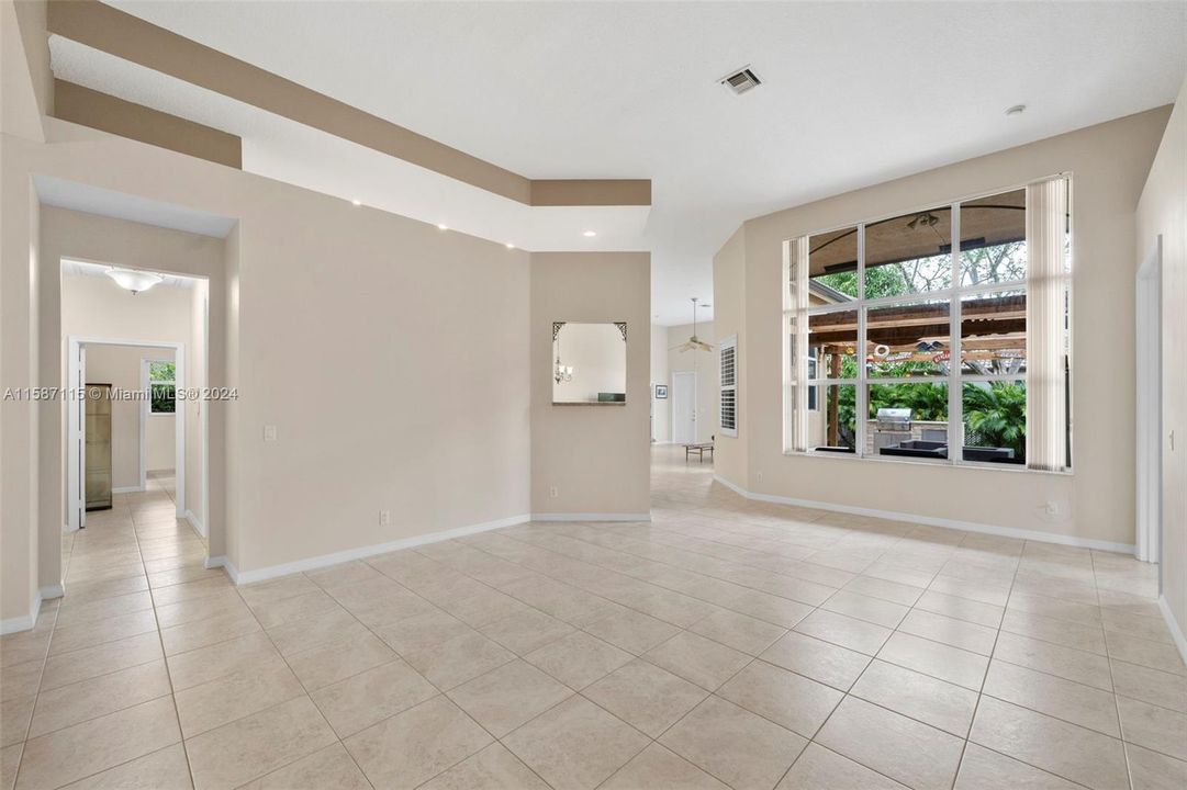 Recently Sold: $1,175,000 (4 beds, 4 baths, 2948 Square Feet)