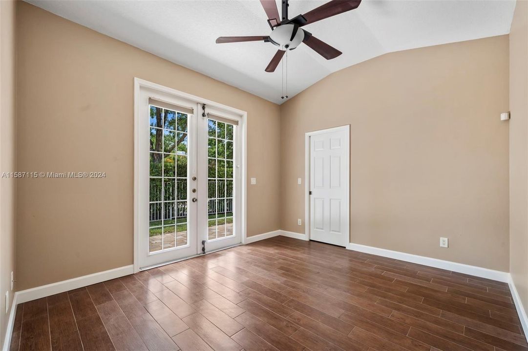 Recently Sold: $1,175,000 (4 beds, 4 baths, 2948 Square Feet)