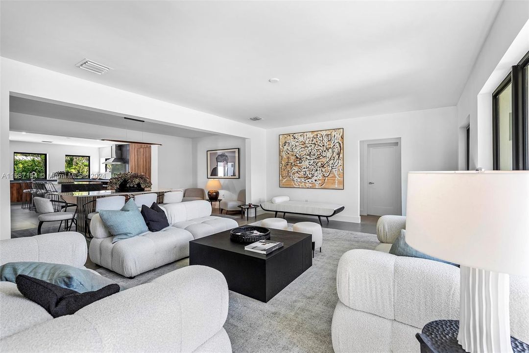 Active With Contract: $2,550,000 (4 beds, 4 baths, 3128 Square Feet)