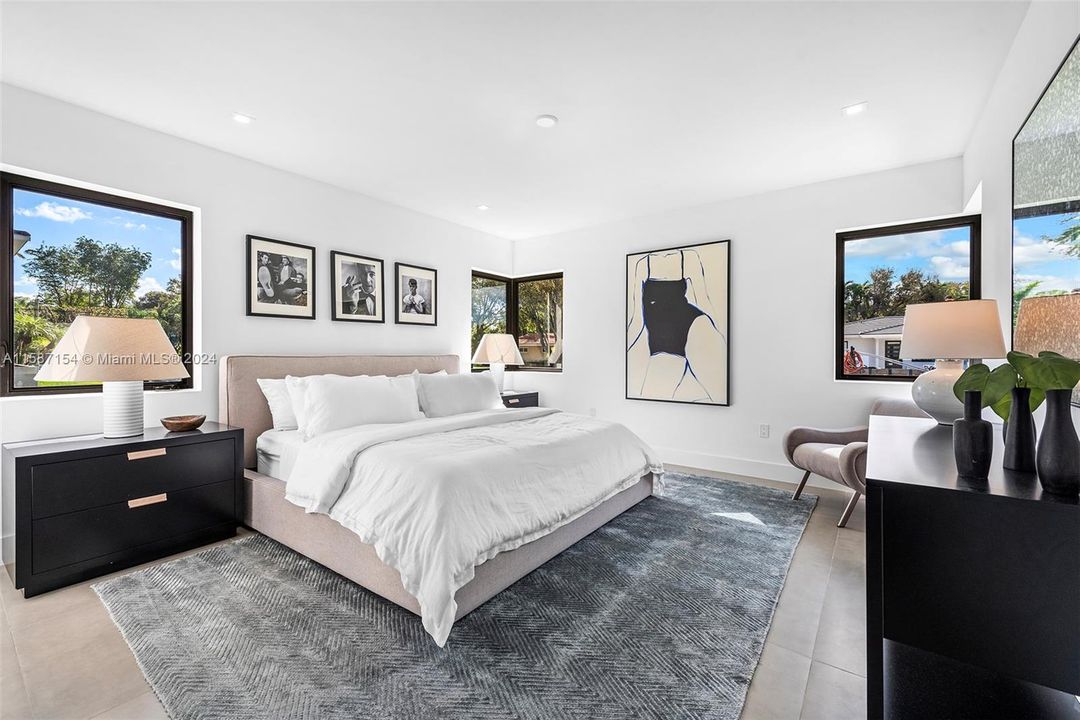 Active With Contract: $2,550,000 (4 beds, 4 baths, 3128 Square Feet)