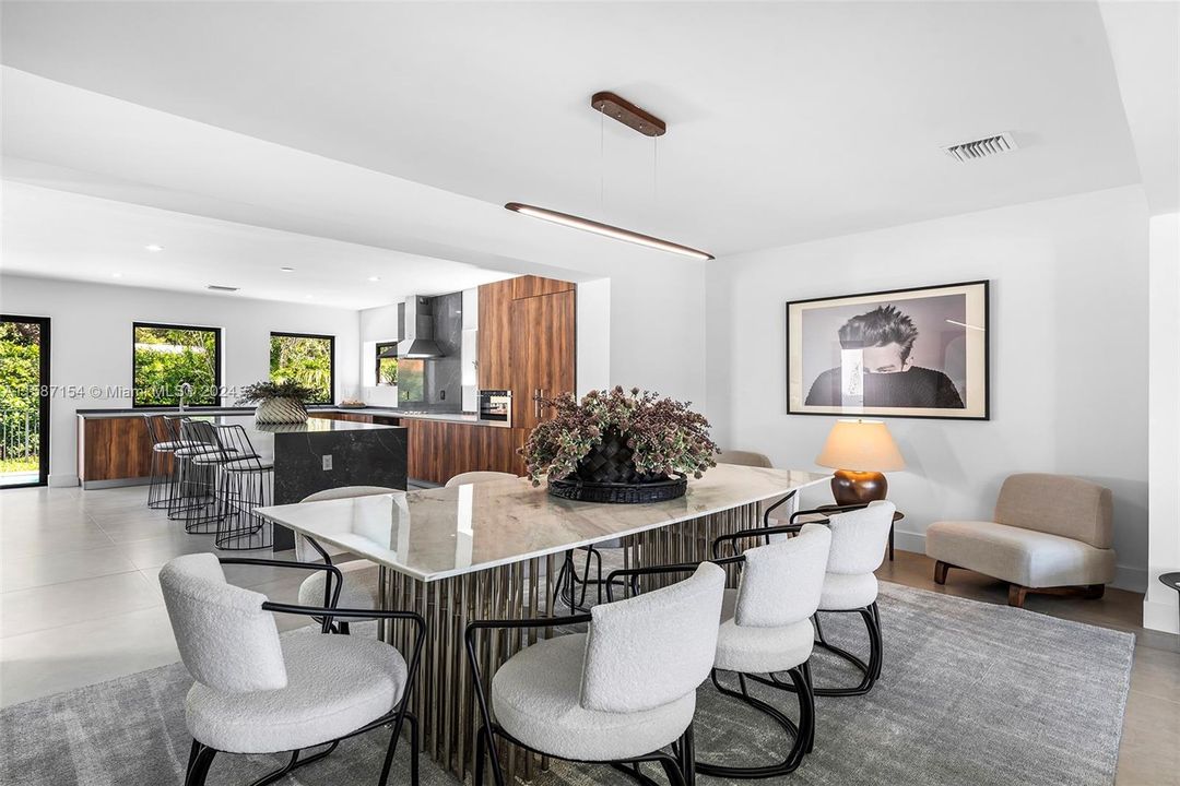 Active With Contract: $2,550,000 (4 beds, 4 baths, 3128 Square Feet)