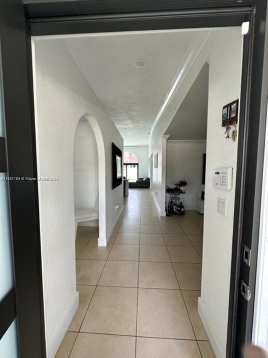 Recently Rented: $4,300 (3 beds, 2 baths, 2020 Square Feet)