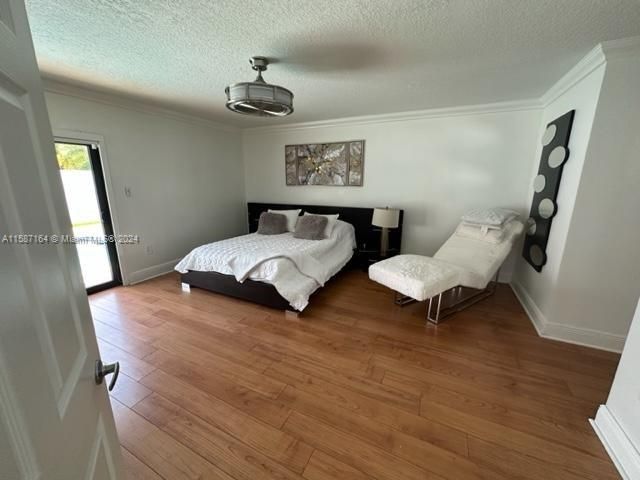 Recently Rented: $4,300 (3 beds, 2 baths, 2020 Square Feet)