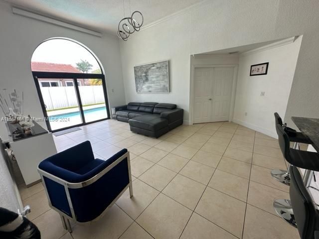 Recently Rented: $4,300 (3 beds, 2 baths, 2020 Square Feet)