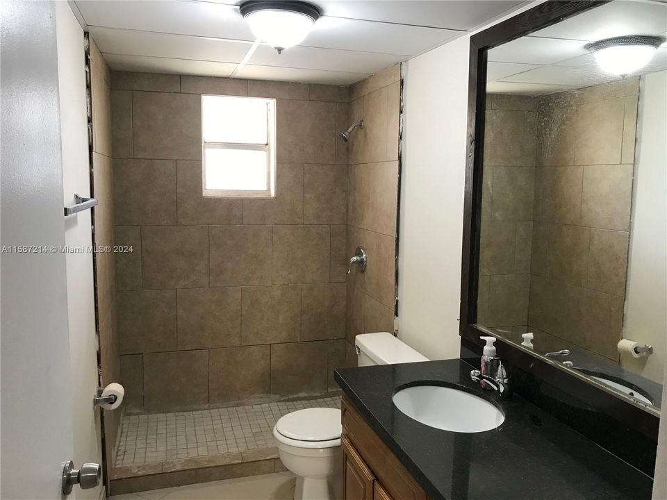 For Sale: $268,000 (1 beds, 1 baths, 1149 Square Feet)