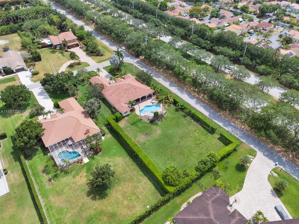 En Venta: $3,200,000 (5 camas, 5 baños, 4378 Pies cuadrados)