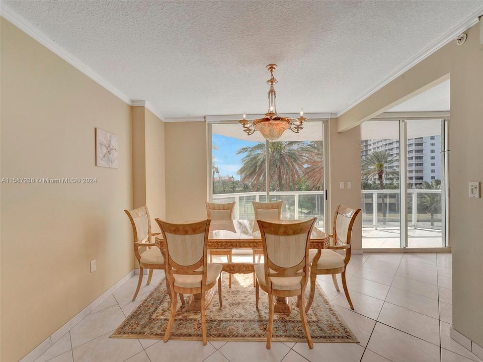 For Sale: $769,000 (2 beds, 2 baths, 1490 Square Feet)