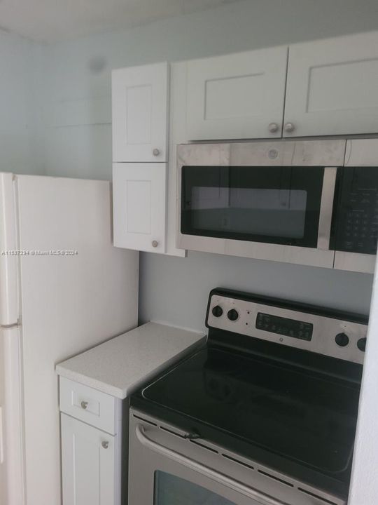 Recently Rented: $2,800 (3 beds, 1 baths, 1015 Square Feet)