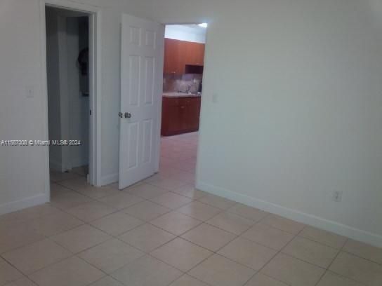 Recently Rented: $1,600 (1 beds, 1 baths, 555 Square Feet)