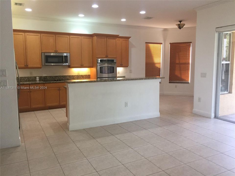 Active With Contract: $4,950 (4 beds, 3 baths, 2481 Square Feet)