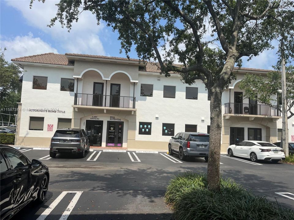 Active With Contract: $360,000 (0 beds, 0 baths, 0 Square Feet)