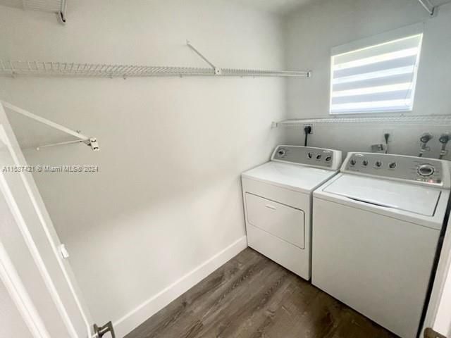 For Rent: $4,300 (4 beds, 2 baths, 1847 Square Feet)