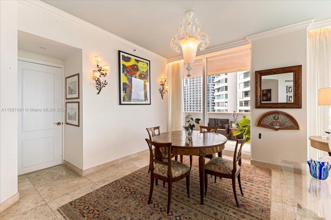 For Sale: $4,250,000 (3 beds, 2 baths, 2340 Square Feet)