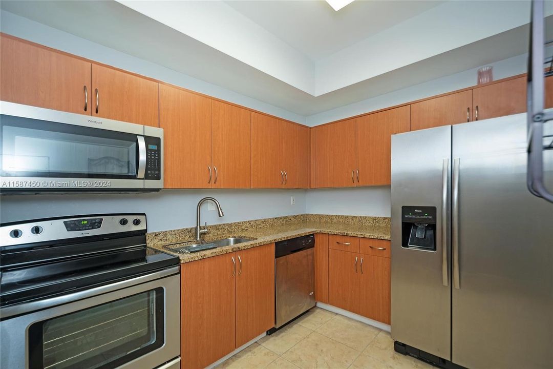 For Rent: $2,790 (2 beds, 2 baths, 1062 Square Feet)