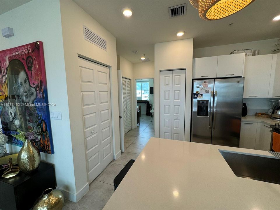 For Sale: $495,500 (3 beds, 2 baths, 1102 Square Feet)