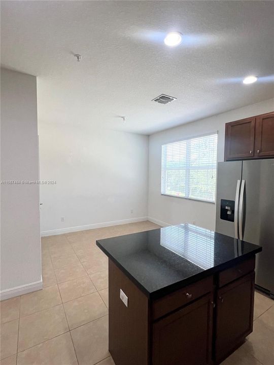 Active With Contract: $3,600 (3 beds, 3 baths, 2099 Square Feet)