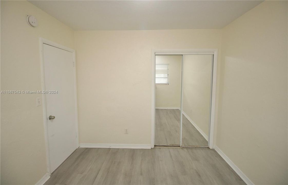 For Rent: $1,500 (1 beds, 1 baths, 5580 Square Feet)
