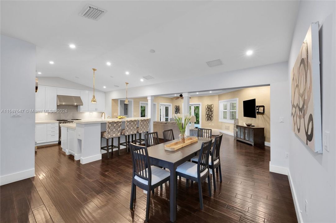 Active With Contract: $2,575,000 (4 beds, 3 baths, 3149 Square Feet)