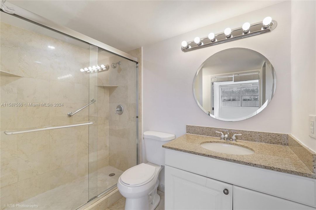 Recently Sold: $465,000 (2 beds, 2 baths, 1085 Square Feet)