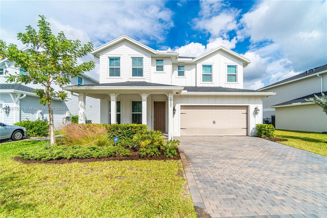 Recently Sold: $629,000 (4 beds, 2 baths, 2384 Square Feet)