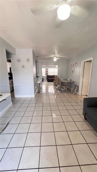 For Rent: $3,600 (4 beds, 2 baths, 2024 Square Feet)