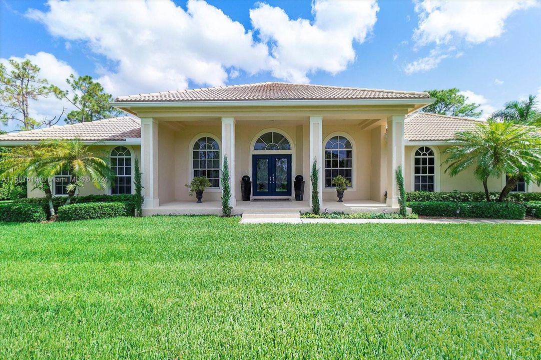 For Sale: $1,250,000 (4 beds, 2 baths, 2788 Square Feet)