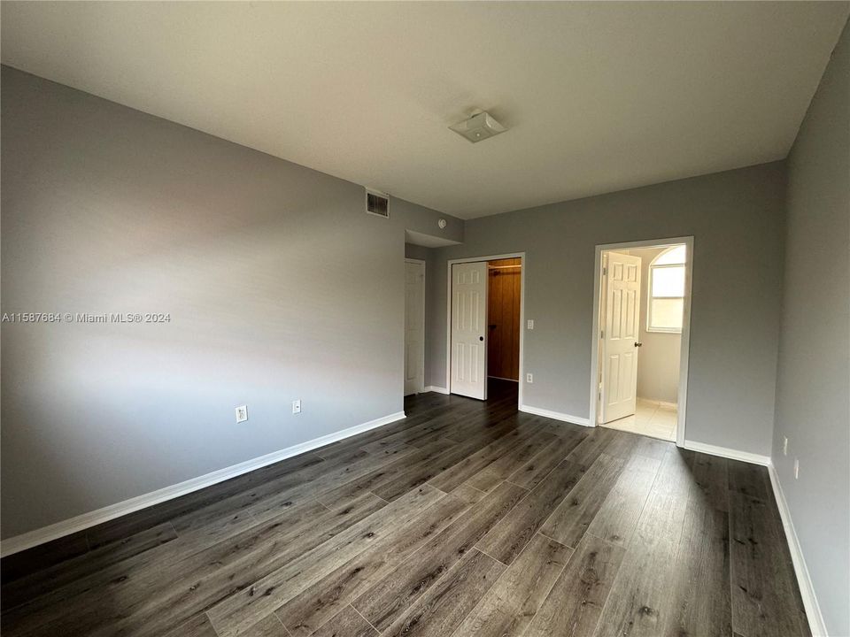 For Rent: $3,500 (4 beds, 3 baths, 1546 Square Feet)