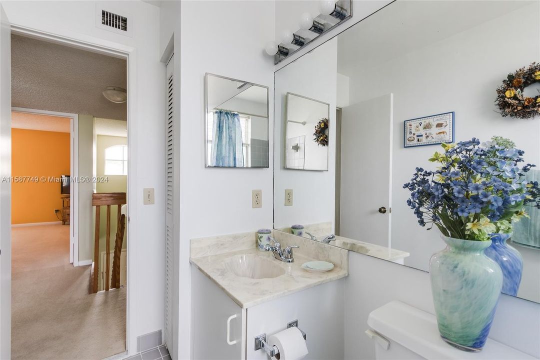 Active With Contract: $489,000 (3 beds, 2 baths, 1691 Square Feet)