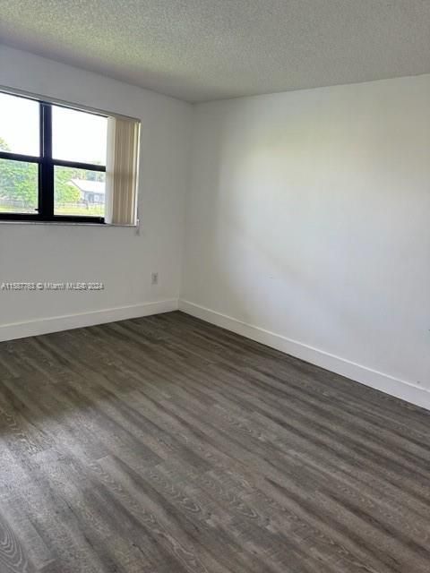 Recently Rented: $1,750 (1 beds, 1 baths, 744 Square Feet)