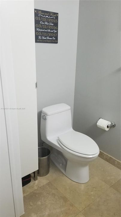 For Rent: $3,100 (1 beds, 1 baths, 952 Square Feet)