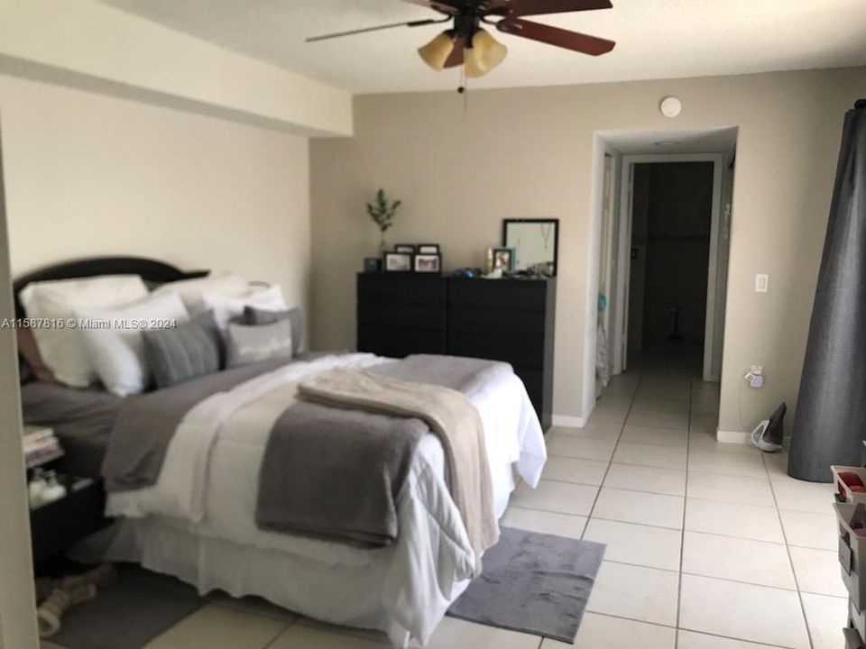 For Rent: $3,100 (3 beds, 2 baths, 1264 Square Feet)