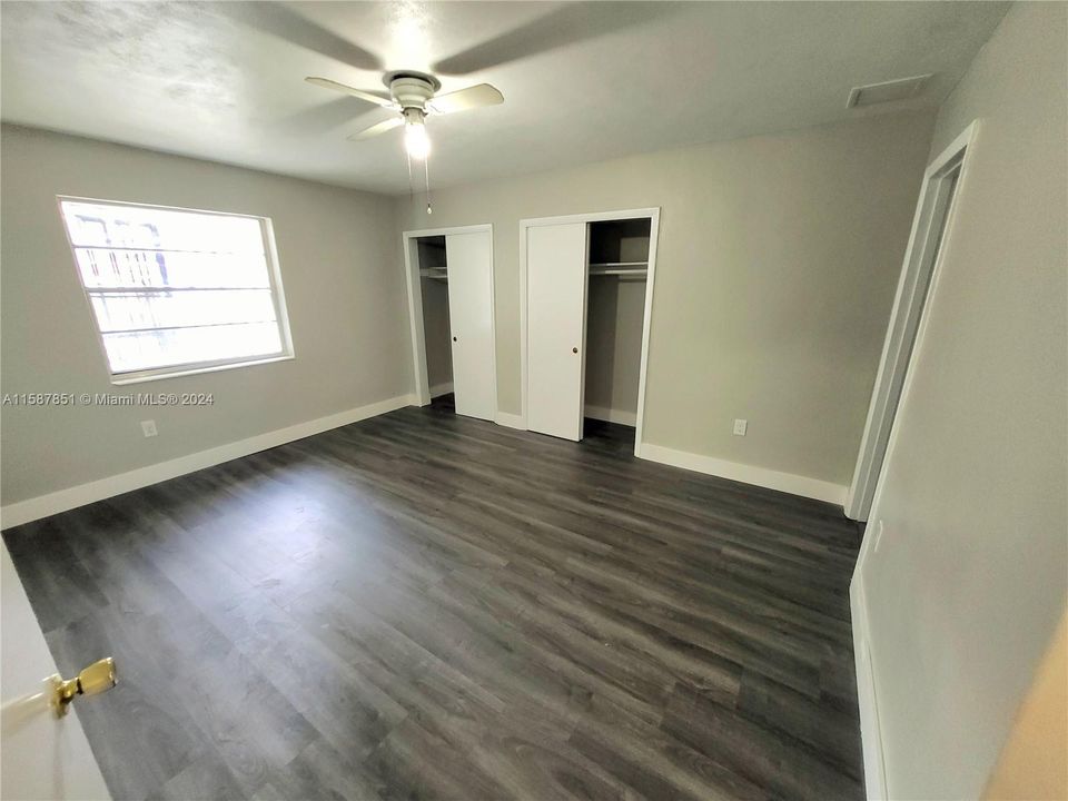 Active With Contract: $2,700 (3 beds, 2 baths, 1600 Square Feet)