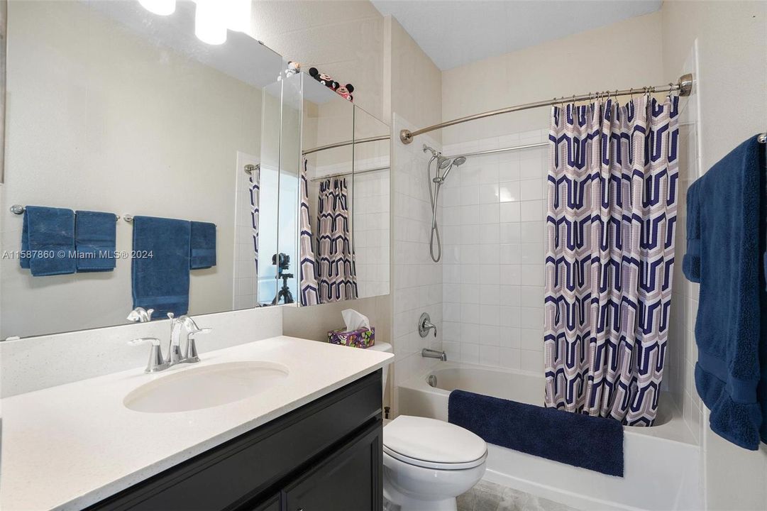 Active With Contract: $348,000 (2 beds, 2 baths, 1503 Square Feet)