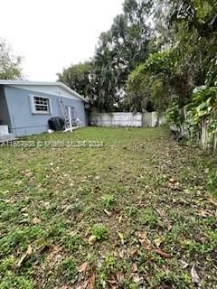 Recently Rented: $3,500 (3 beds, 2 baths, 1228 Square Feet)