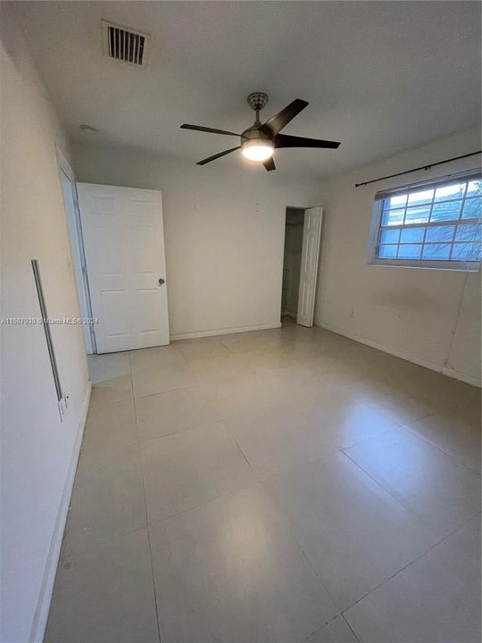 Recently Rented: $3,500 (3 beds, 2 baths, 1228 Square Feet)
