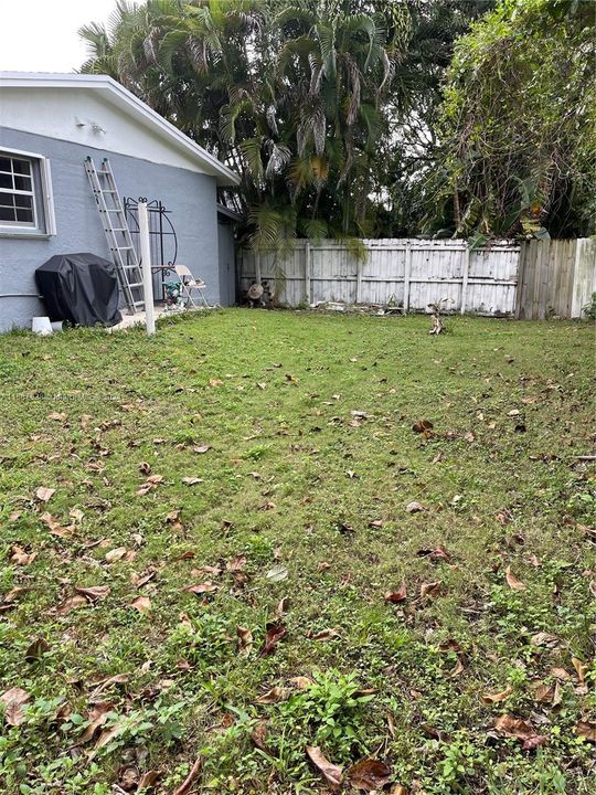 Recently Rented: $3,500 (3 beds, 2 baths, 1228 Square Feet)