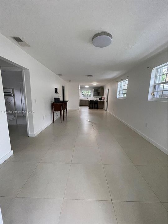 Recently Rented: $3,500 (3 beds, 2 baths, 1228 Square Feet)