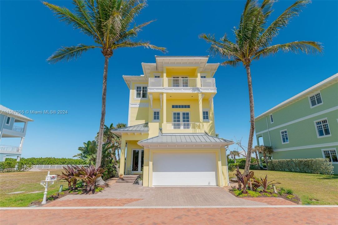 For Sale: $3,750,000 (4 beds, 4 baths, 3557 Square Feet)
