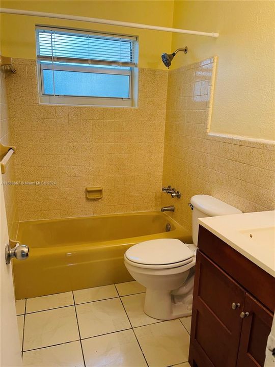 Недавно арендовано: $1,400 (1 спален, 1 ванн, 0 Квадратных фут)