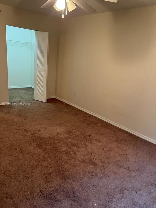 For Sale: $190,000 (1 beds, 1 baths, 760 Square Feet)