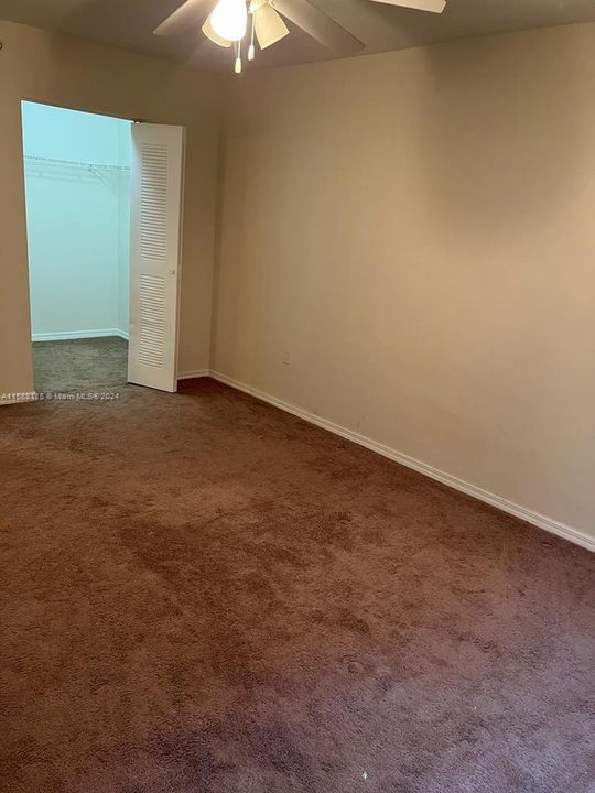 For Sale: $190,000 (1 beds, 1 baths, 760 Square Feet)