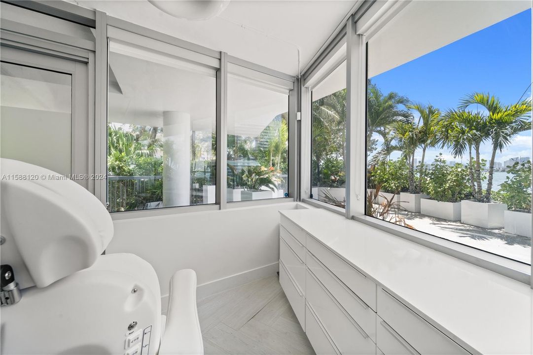 Active With Contract: $1,495,000 (0 beds, 0 baths, 0 Square Feet)
