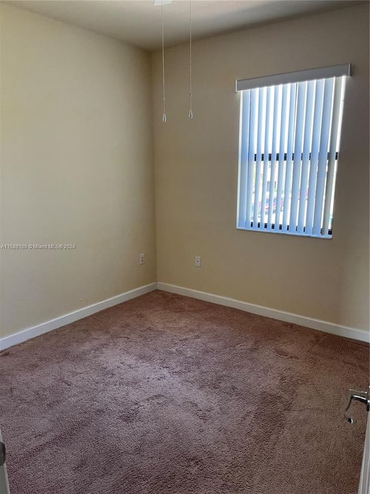 For Rent: $2,800 (3 beds, 2 baths, 1587 Square Feet)