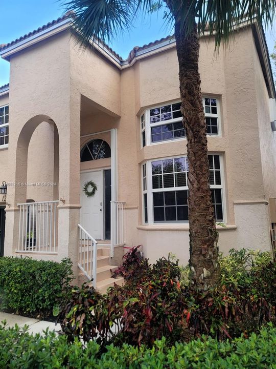 Recently Sold: $540,000 (3 beds, 2 baths, 1491 Square Feet)