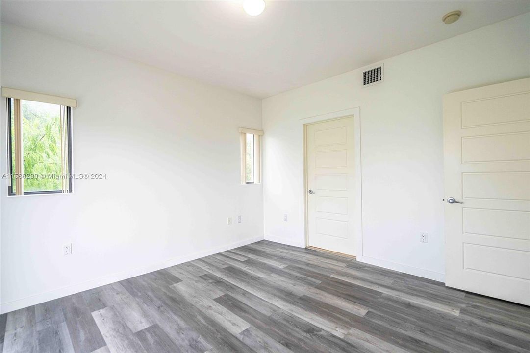 For Rent: $3,600 (2 beds, 2 baths, 1242 Square Feet)