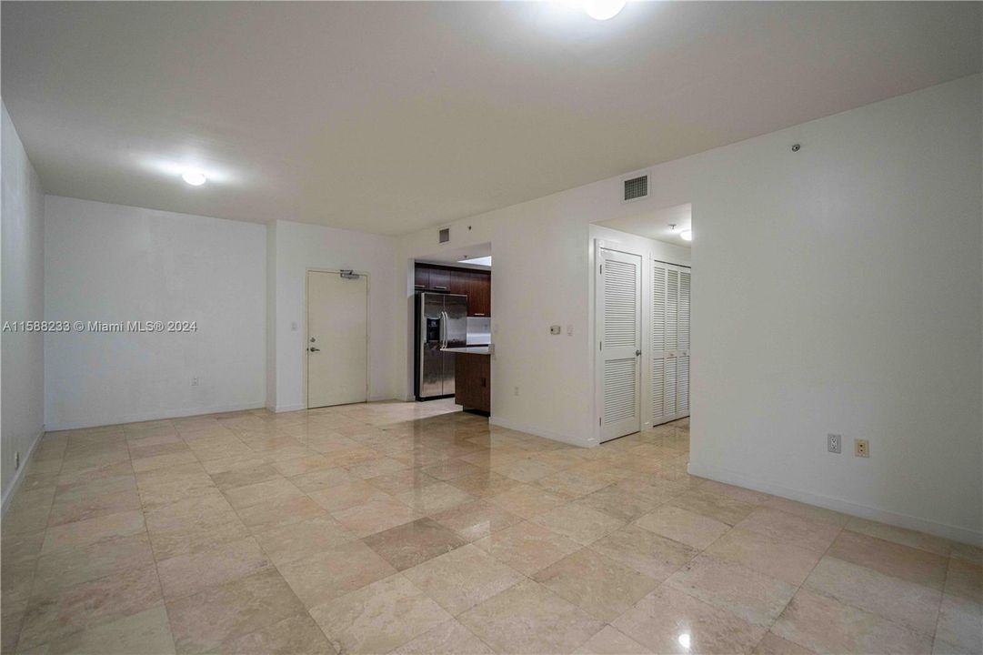 For Rent: $3,600 (2 beds, 2 baths, 1242 Square Feet)