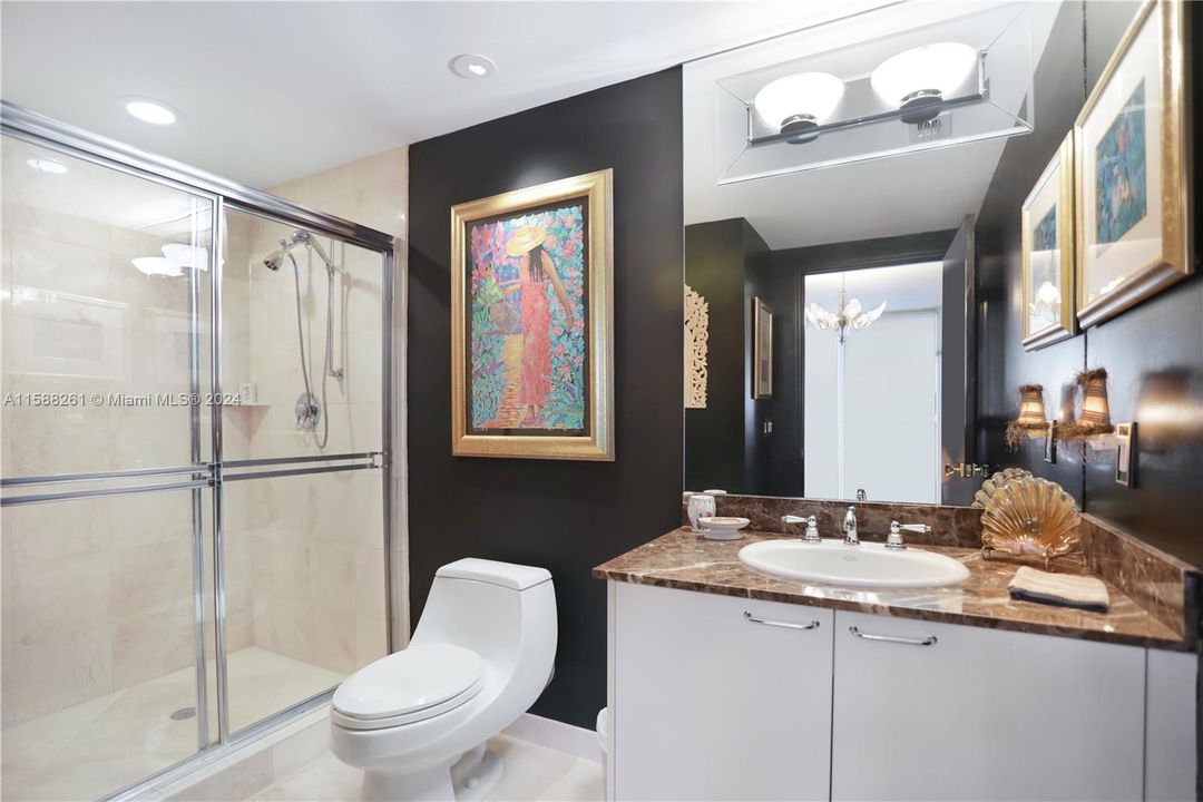 Active With Contract: $1,395,000 (2 beds, 2 baths, 1860 Square Feet)