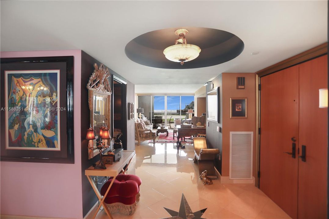 Active With Contract: $1,395,000 (2 beds, 2 baths, 1860 Square Feet)