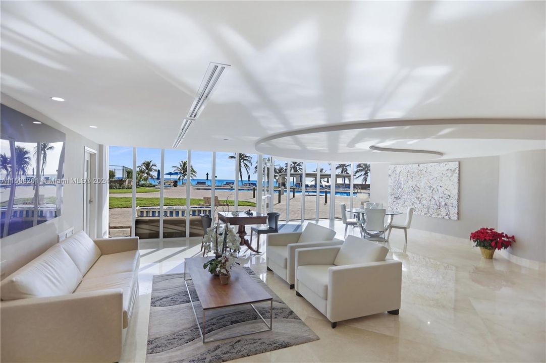 Active With Contract: $1,395,000 (2 beds, 2 baths, 1860 Square Feet)